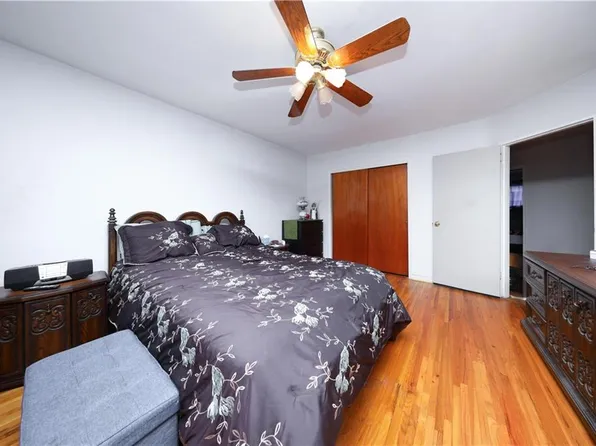 1296 East 54th Street image 18 of 32