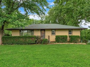 2150 NE 39th St, Topeka, KS 66617