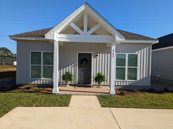 93 Edgefield Rd, Dothan, AL 36305