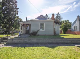 2112 3rd St, La Grande, OR 97850