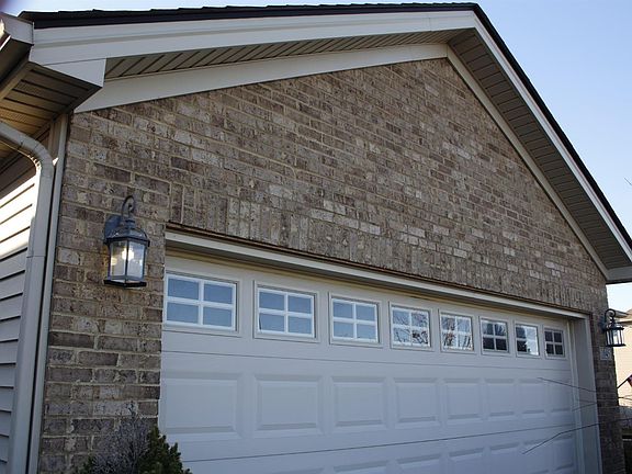 3rd image of 1045 Lucille Dr