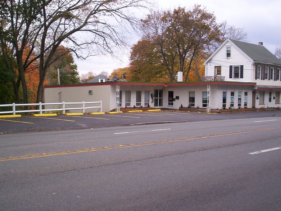 1st image of 469 Bridge St #1