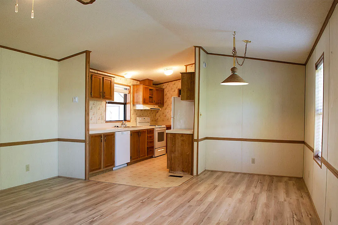 3 bed, 1216 sqft, $1,800 — Photo 4