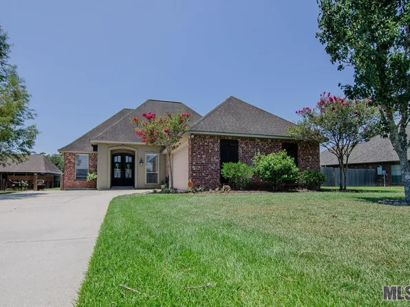 33831 Blake Ct, Denham Springs, LA 70706