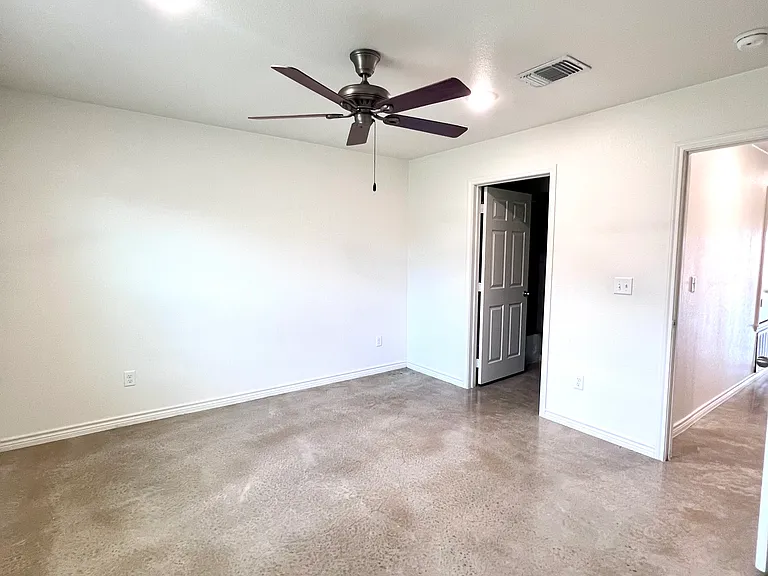 2313 Zanoletti Dr #B — Photo 19