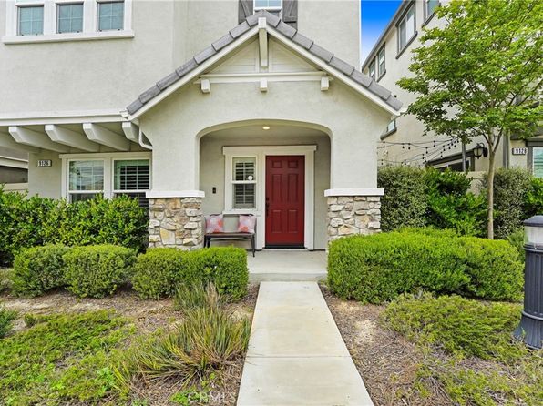 9126 Foster Ln, Chatsworth, CA 91311