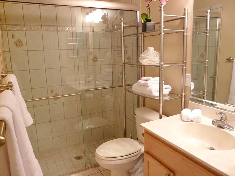 264 Castaways St — Photo 13