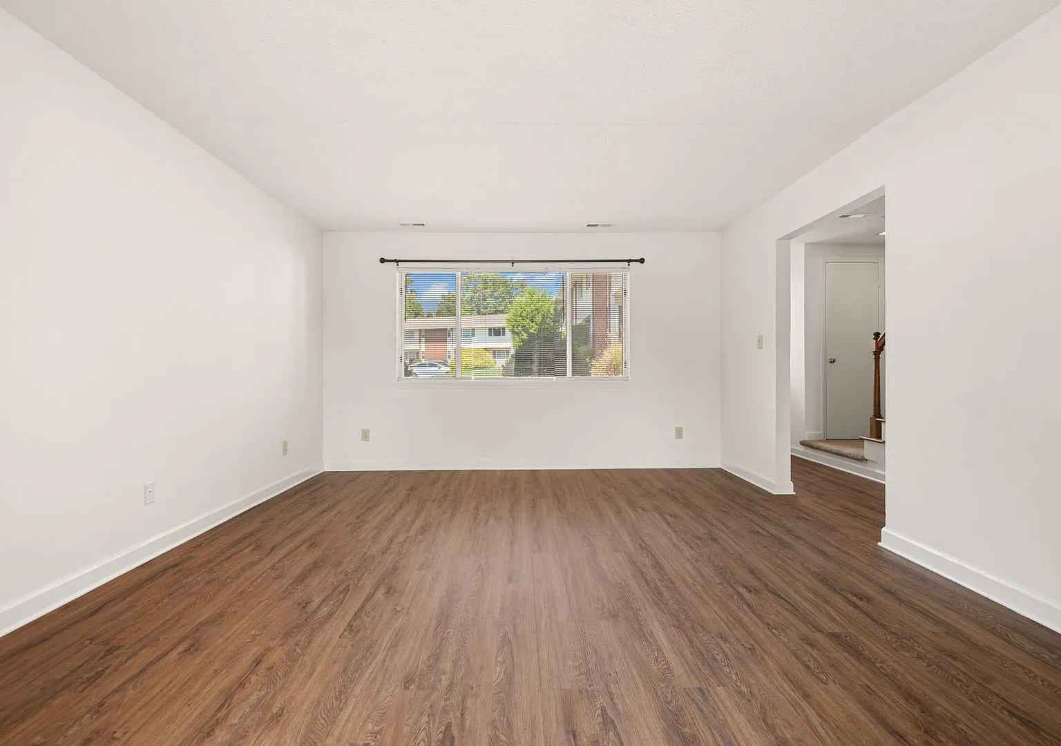 **Move in Special** 3 Bedroom Townhouse Across from NCSU Centennial Campus! Available Now — Photo 4