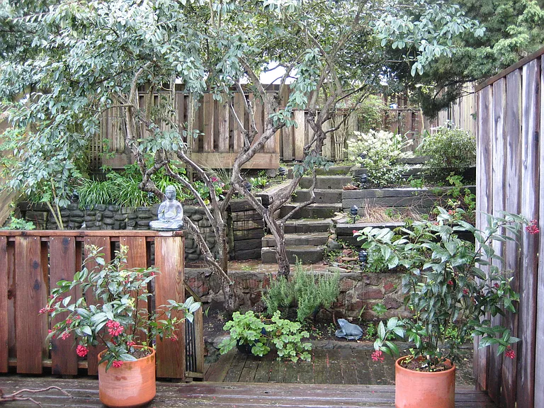 Evelyn Way — Photo 1