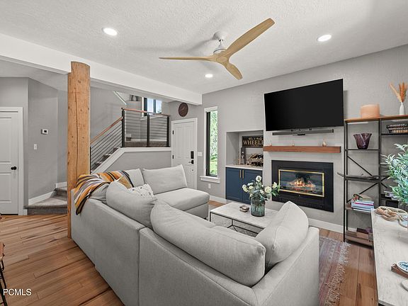 2nd image of 2656 Cottage Loop