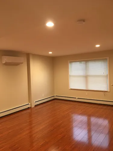 28 N Island Ave Photo 1