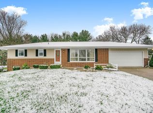 24264 Pleasant View Dr, Elkhart, IN 46517