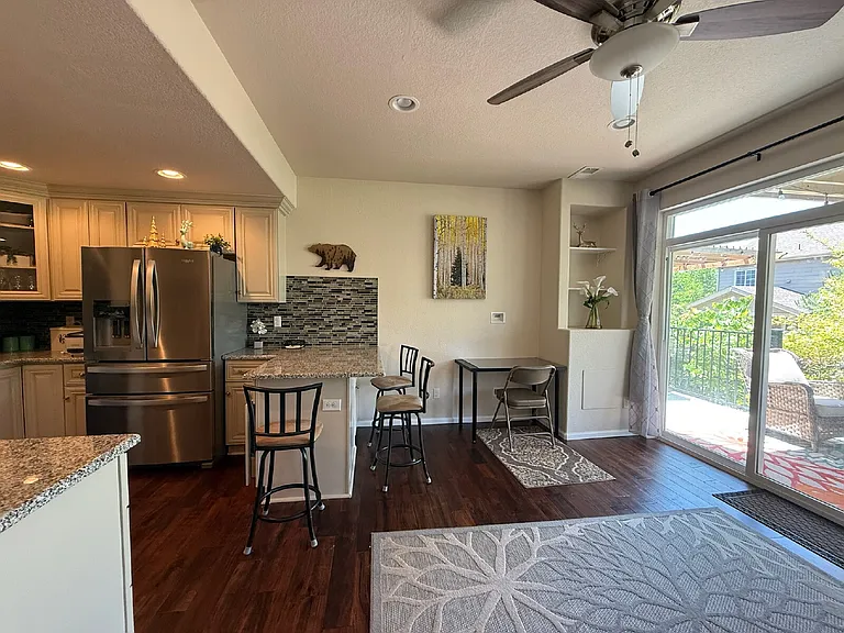 5047 S Versailles Cir — Photo 29
