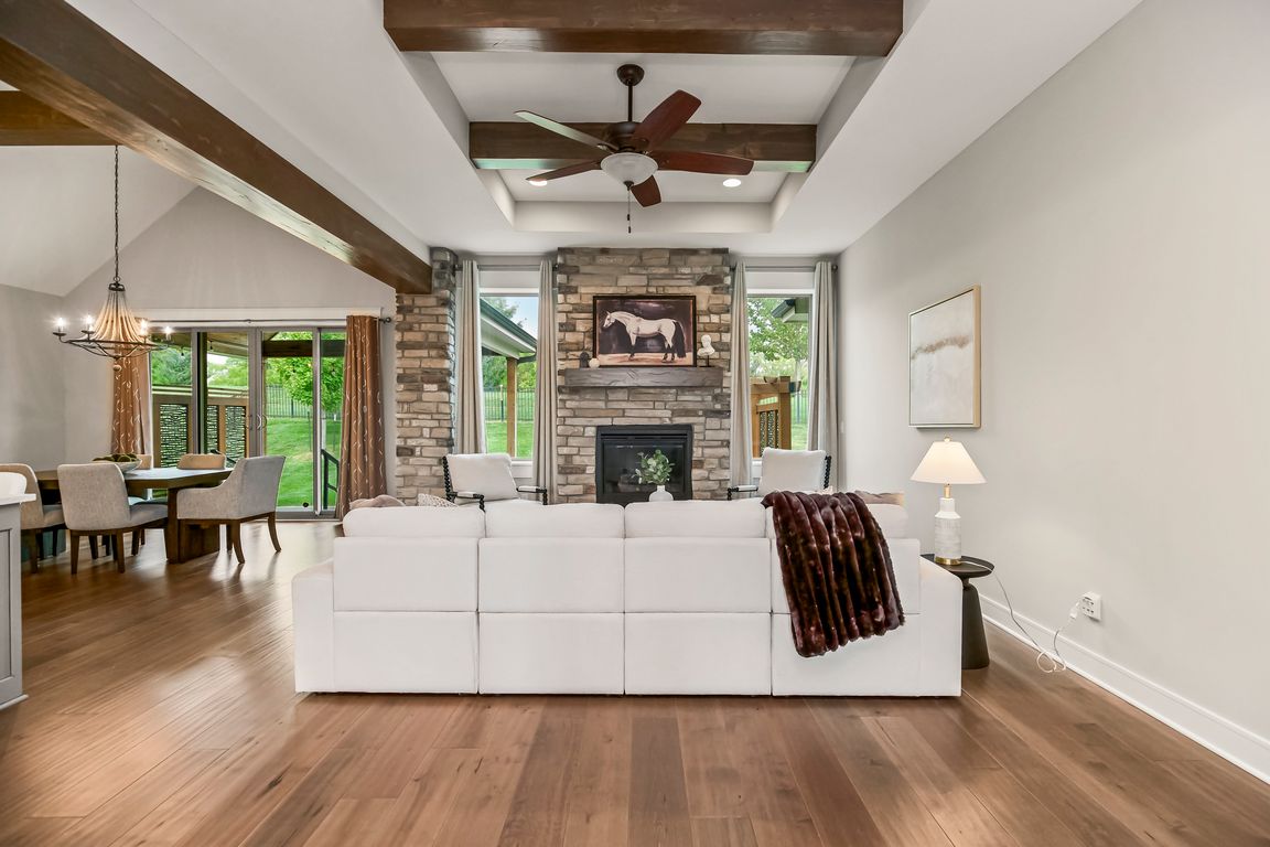 next background image