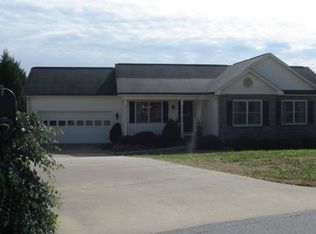 1718 33rd Street Cir SW, Hickory, NC 28602