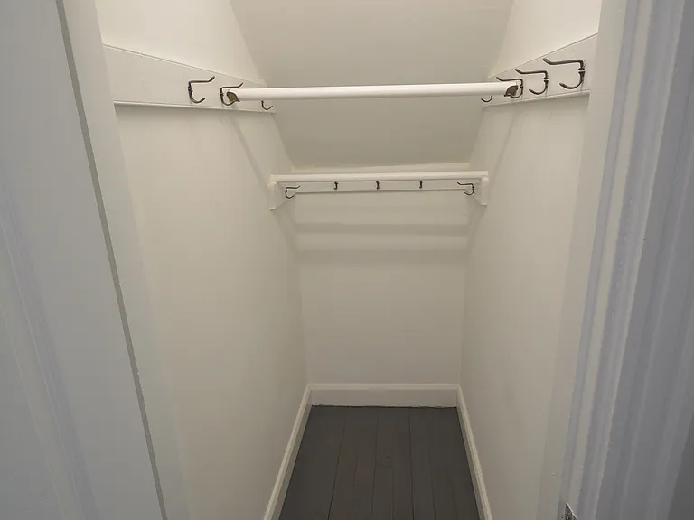 31 Claybourne St #1 — Photo 30