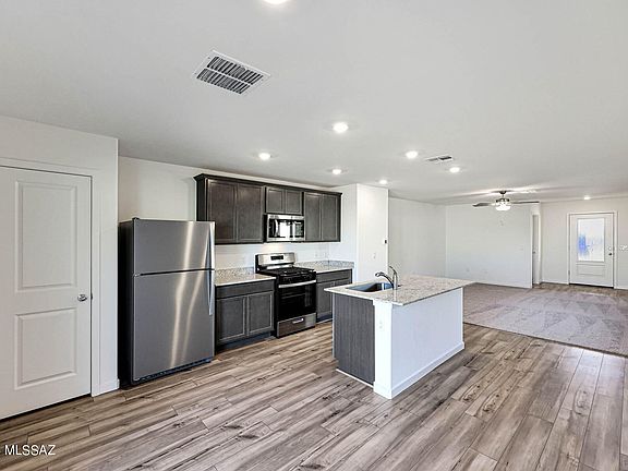 5th image of 7609 S Meadowsweet Ct