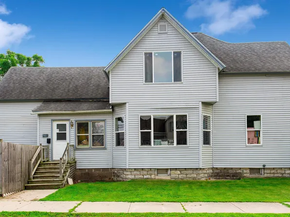 1719 Georgia St, Marinette, WI 54143