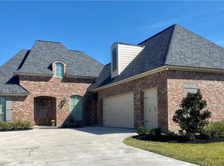 6519 White Oleander Cir W, Lake Charles, LA 70605