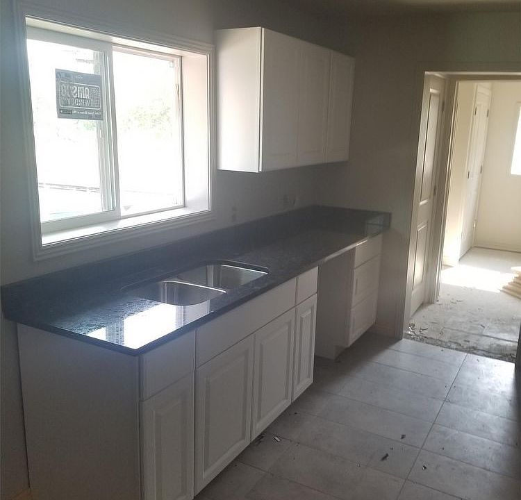 2nd image of 2537 G Ave