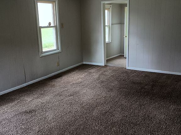 2nd image of 2752 Sunset Ave