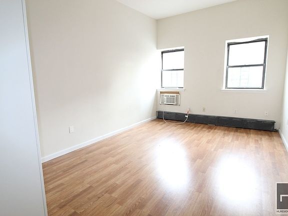 5th image of 216 Hoyt St APT 3R
