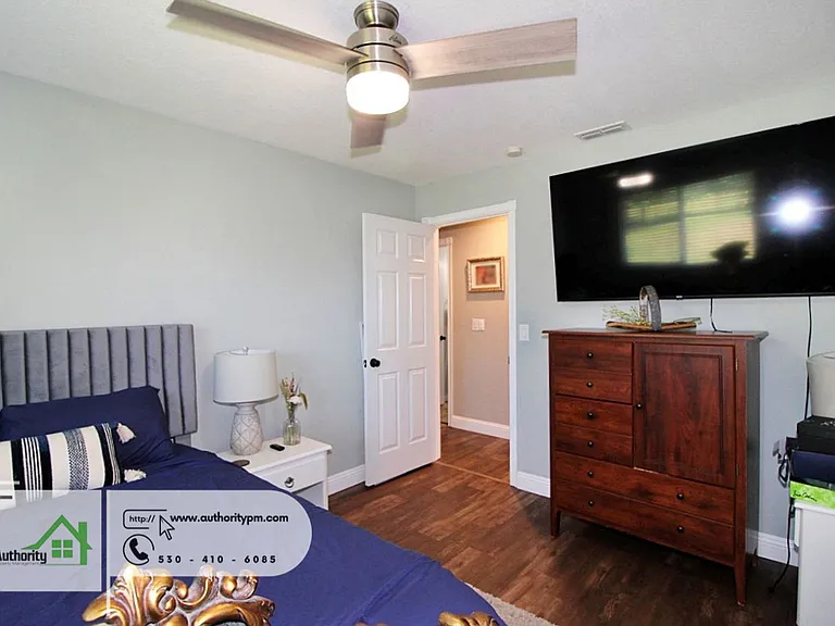 1437 Mariposa Ct — Photo 14