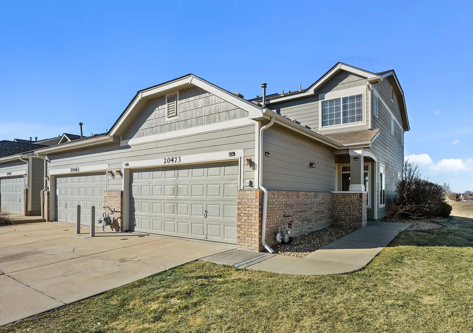 Gorgeous townhome in Willow Trace! — Photo 1