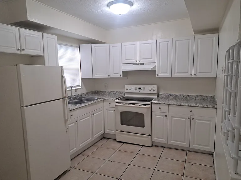 1158 Chateau Park Dr — Photo 7