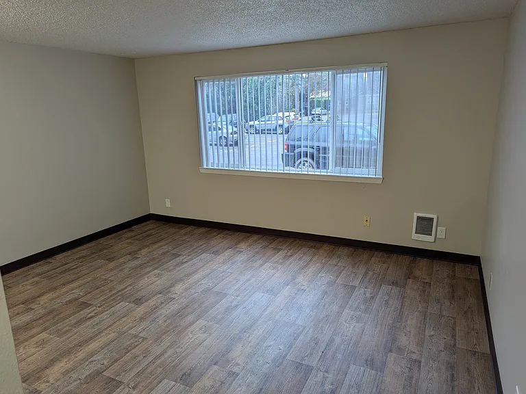 5204 Windsor Island Rd N #A — Photo 6