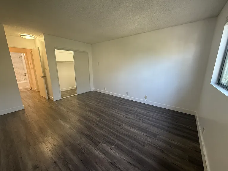 1420 North Mansfield Avenue - 205 — Photo 15