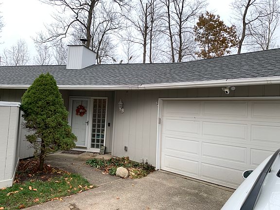 2nd image of 11530 Pine Tree Pl