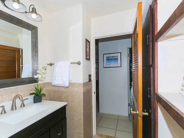 6266 Keokea Pl #A — Photo 8