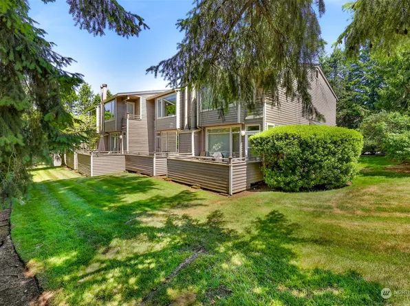 11808 NE 80th Street #2, Kirkland, WA 98033