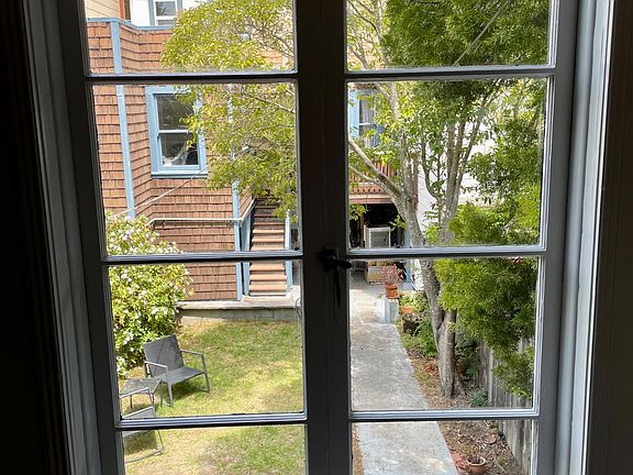 4th image of 3723 Cesar Chavez St #A
