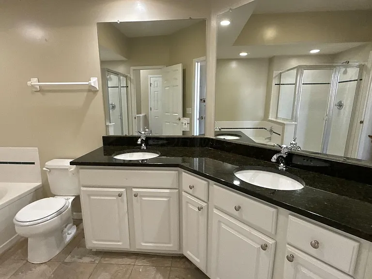 6726 Durwood Ln — Photo 17