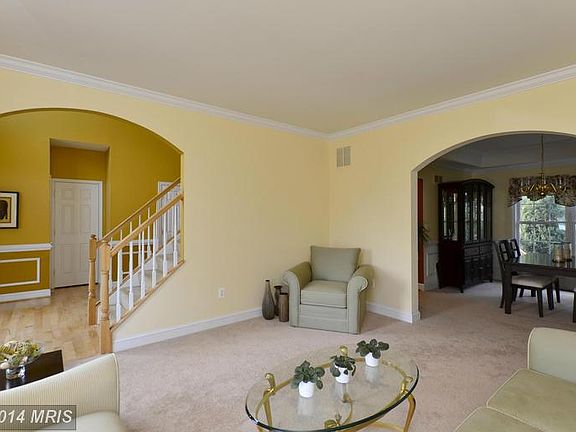 4th image of 1020 Quince Ln