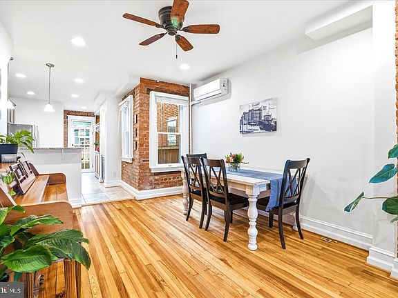 5th image of 205 E 4th St