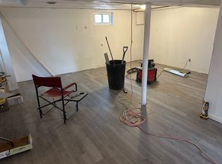 8433 Pershing Rd, Raytown, MO 64138