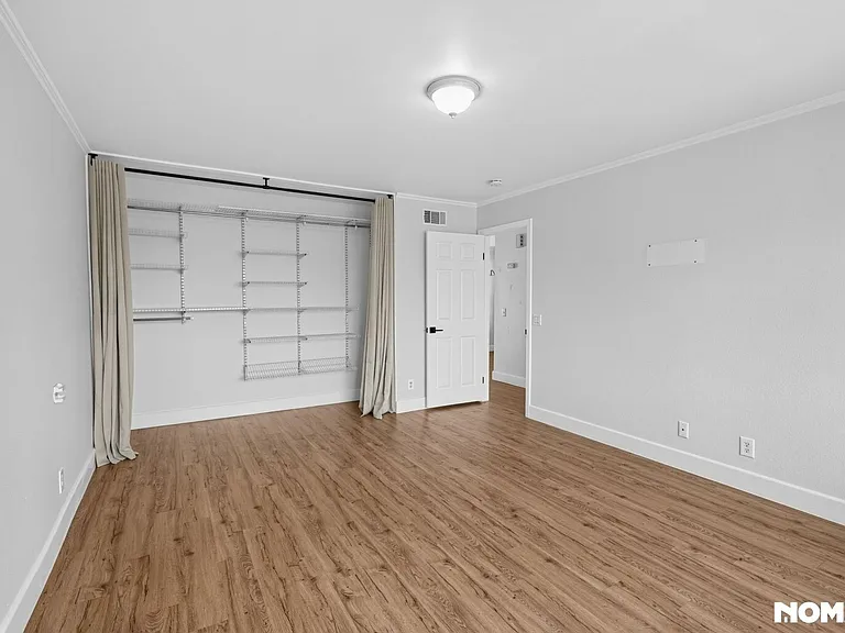 22811 Malaga Way — Photo 9