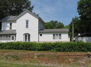340 E 2nd South St, Tamaroa, IL 62888