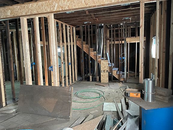 5th image of 15 N Tacoma Ave
