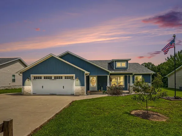 324 Post Oak Rd, Camden, TN 38320