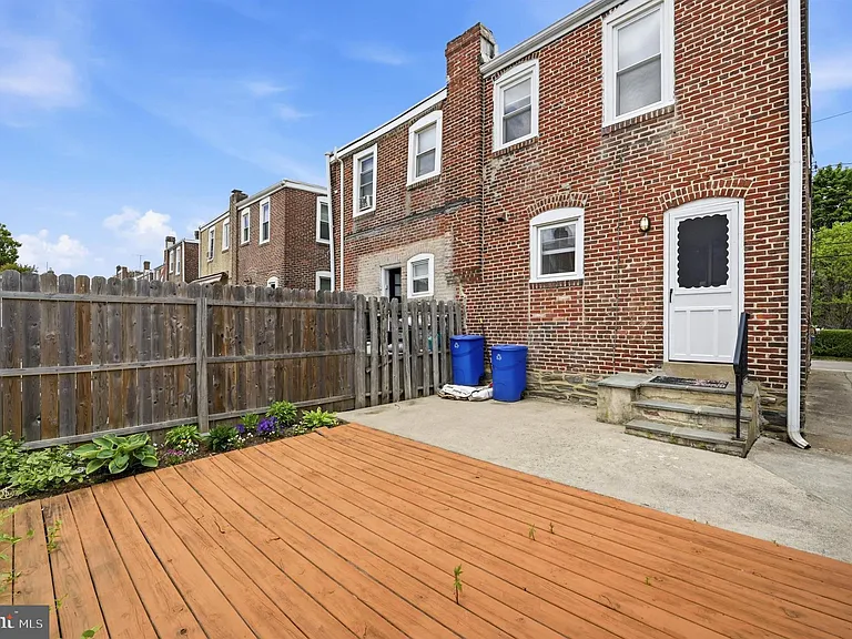 732 W Railroad Ave — Photo 34