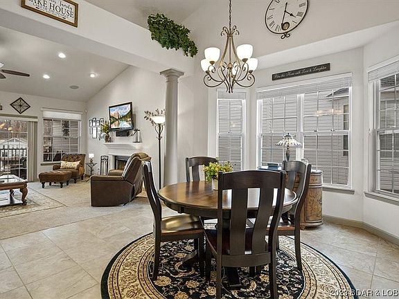 2nd image of 39 Bay Hill Cir