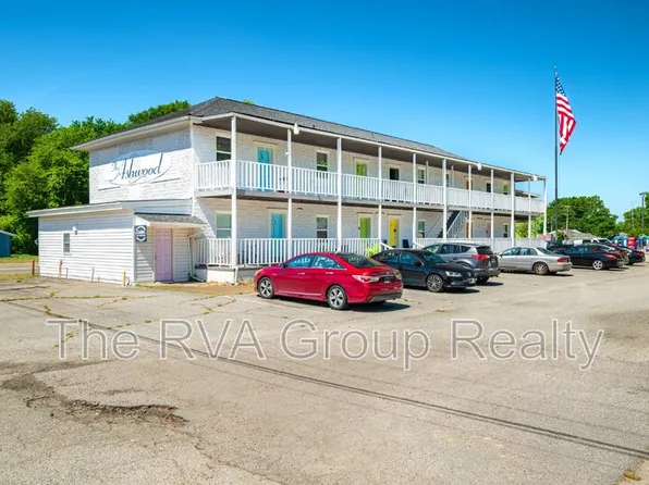 3807 Woodlawn St Unit 8, Hopewell, VA 23860