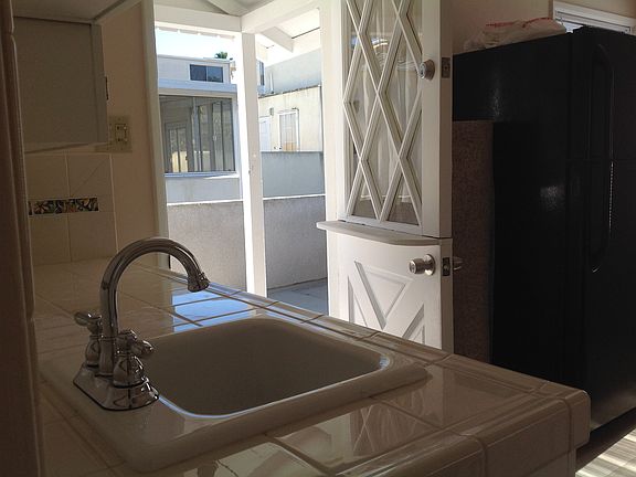 4th image of 363 Bay Shore Ave #A