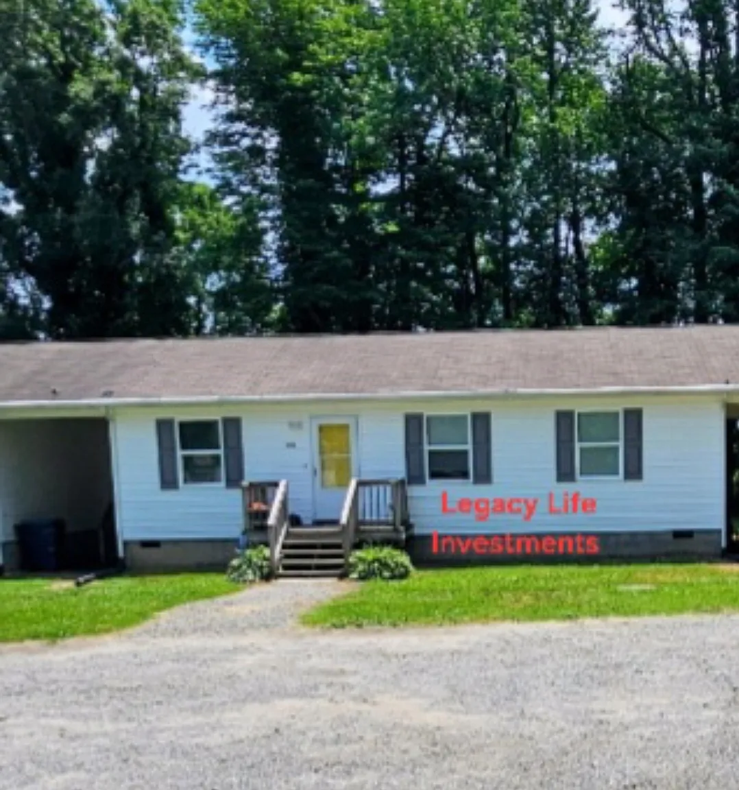 949 Irvington Rd — Photo 1