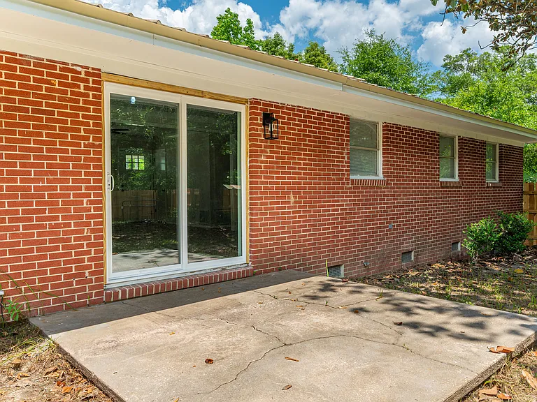 712 Bruce Ave — Photo 3