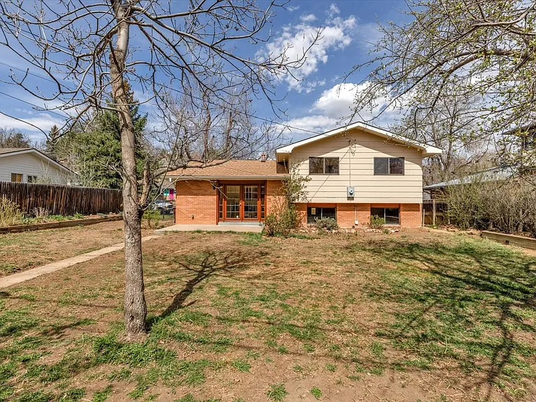 650 Hartford Dr — Photo 31